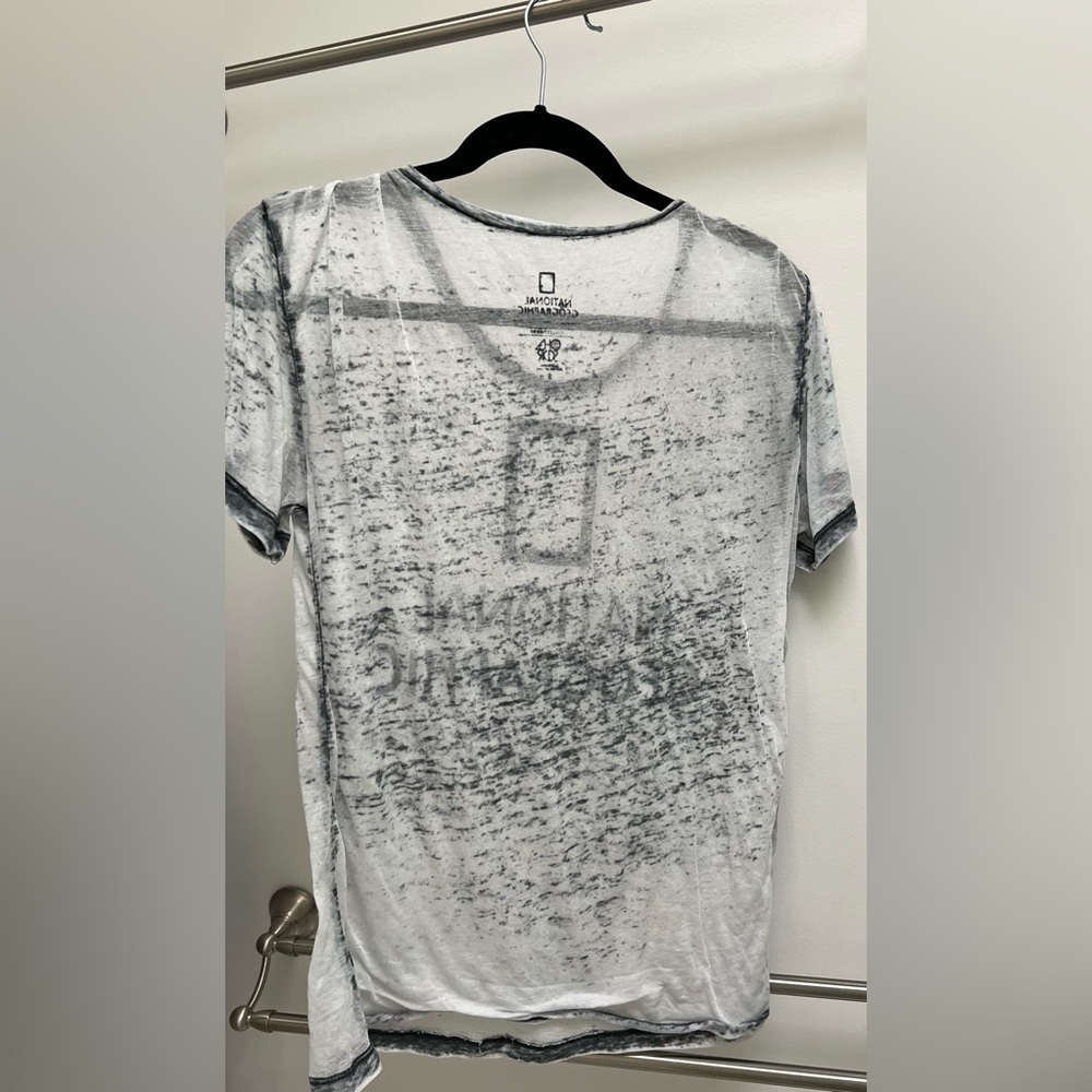 National Geographic T-Shirt - Picture 3 of 3